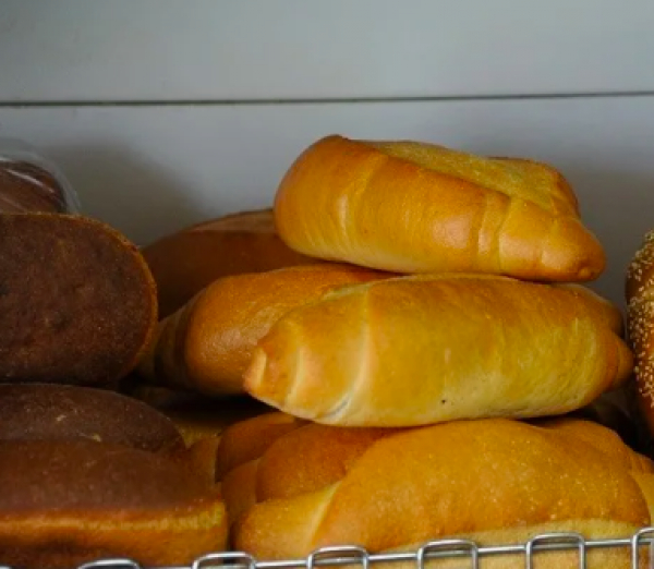 Петербуржцы пожаловались депутату Рассудову на рост цен на основные продукты питания